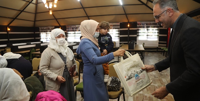 BAŞKAN KUŞ, KURSİYERLERİN HATİM PROGRAMINA KATILDI