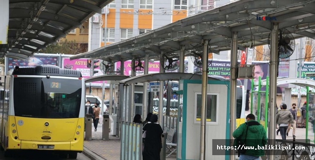 Kar yağışı nedeniyle Urfa'da şehir içi toplu taşıma durdu