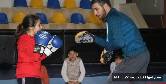 KARAKÖPRÜ BELEDİYESİNDEN ÇOCUKLARA KİCKBOKS KURSU