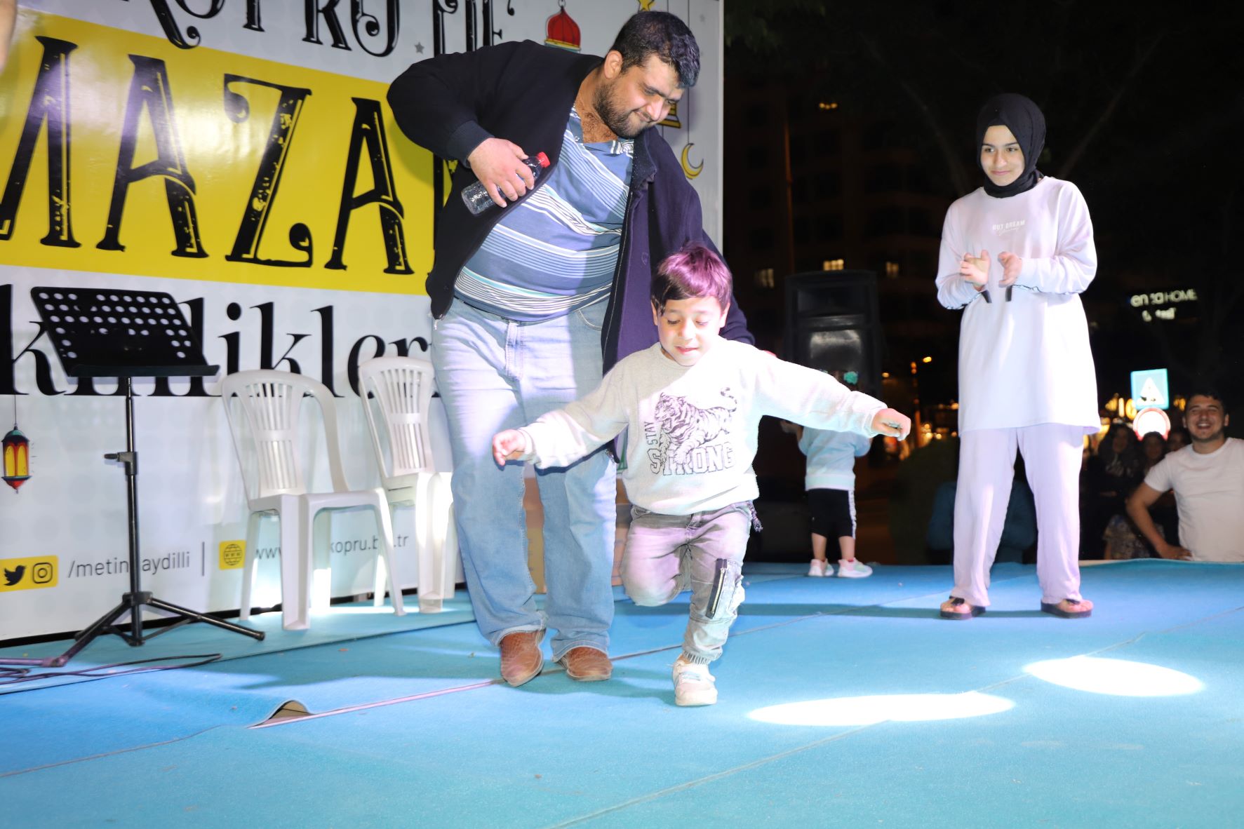 KARAKÖPRÜ'DE RAMAZAN ETKİNLİĞİNDE ÇOCUKLAR DOYASIYA EĞLENDİ