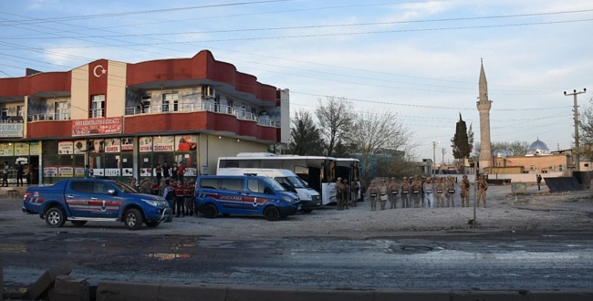 Şanlıurfa'da iki aile arasında taşlı sopalı kavga: 14 yaralı