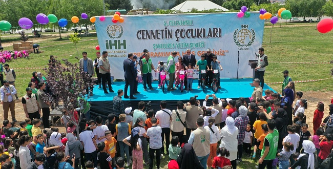 Cennetin Çocukları Şanlıurfa Yetim Şenliğinde renkli görüntüler