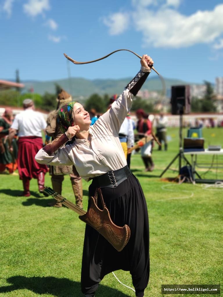 Okçulukta Şanlıurfa’nın Gururu Müge Özcan’dan İlk Bronz Madalya