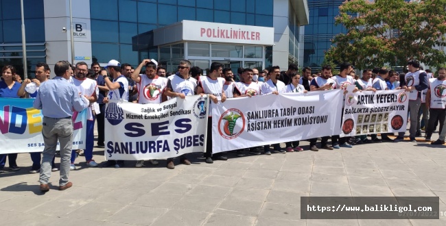 TTB Harran Üniversitesi Hastanesi Önünde Açıklama Yaptı: Üzgünüz, Öfkeliyiz!