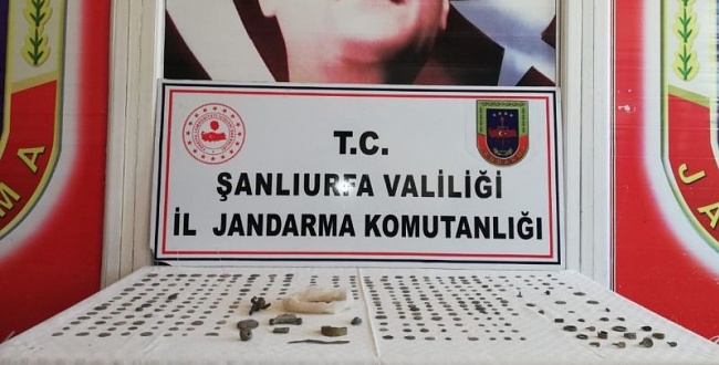 Şanlıurfa'da esrar ve tarihi eser ele geçirildi