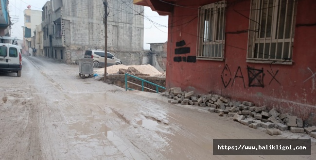 Urfa'da Belediyeler Bu Mahalleleri Unuttu mu? Vatandaşlar Mağdur