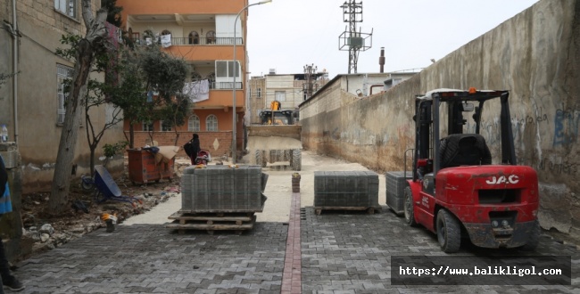 Eyyübiye’de Yol Çalışmaları Hızlandı