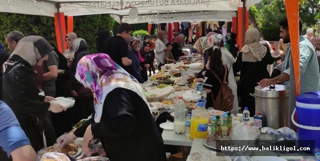 Urfa’da Depremzedeler İçin Kermes Düzenlendi