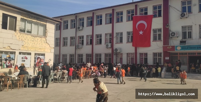 Akçakale de Gazze için kermes düzenlendi