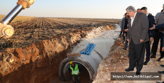 BAŞKAN BEYAZGÜL, SURUÇ’TA ALT YAPI ÇALIŞAMALARINI İNCELEDİ