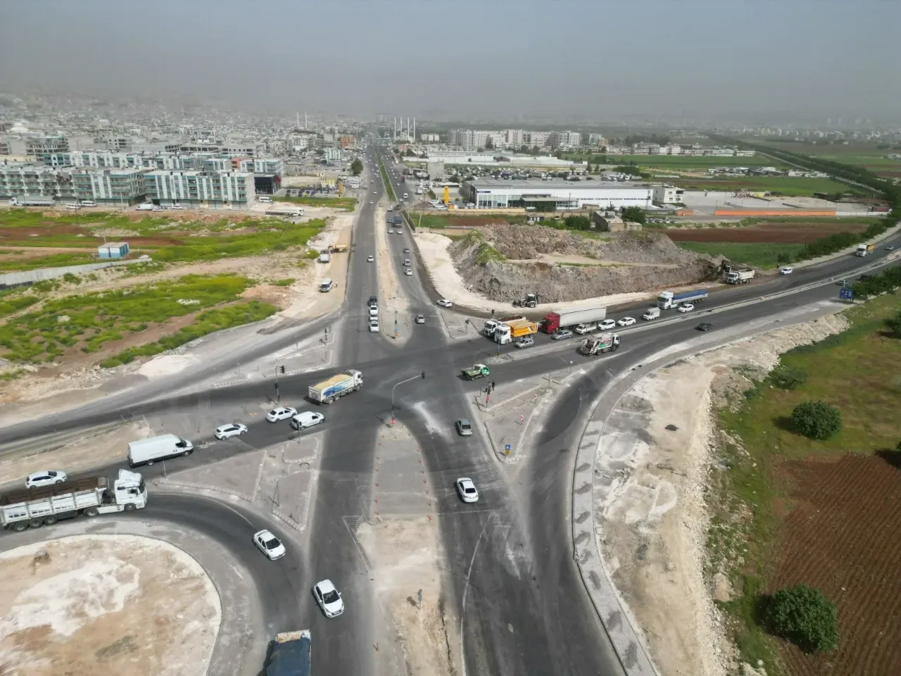 Yenice Kavşağında yol genişletme çalışmaları başladı