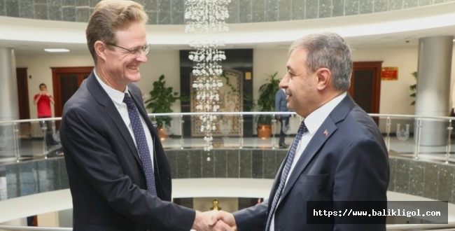 AB Türkiye Delegasyonu Başkanı Landrut’tan Vali Şıldak’a Ziyaret