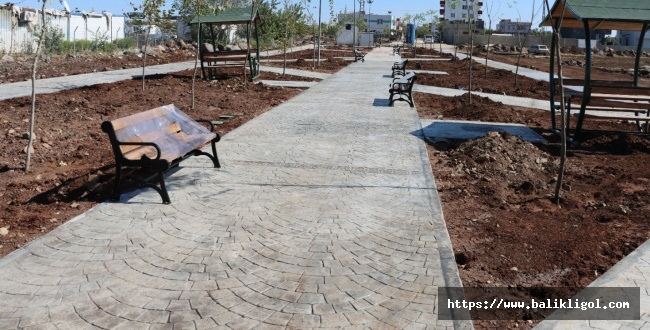Şanlıurfa Büyükşehir Belediyesi’nden Siverek İlçesinin 3 Farklı Noktasında Park Çalışması