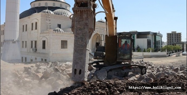 Seyrantepe Mahallesinde Yeni Yol Çalışması