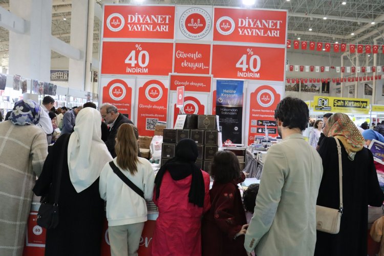 ŞANLIURFA KİTAP FUARINDA İLK GÜN YOĞUNLUĞU