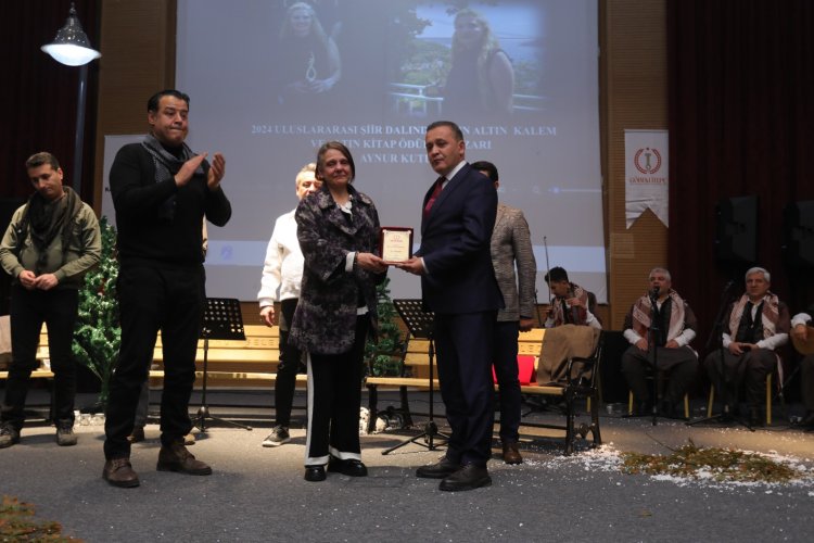 Göbeklitepe Gazeteciler ve Yazarlar Derneği Şiir Akşamı Dinletisine yoğun İlgi!