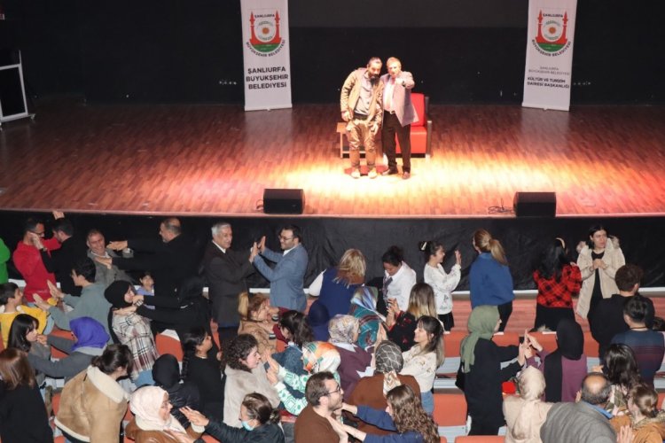 Üstün Dökmen Urfa'da Küçük Şeyler'i Anlattı