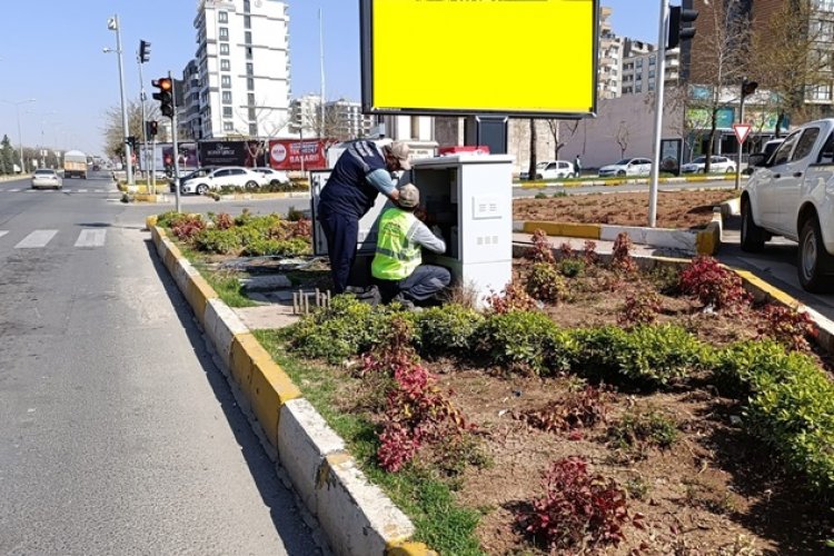 Şanlıurfa'da 6 Kavşağa Kesintisiz Güç Kaynağı (UPS) Sistemi Kuruldu